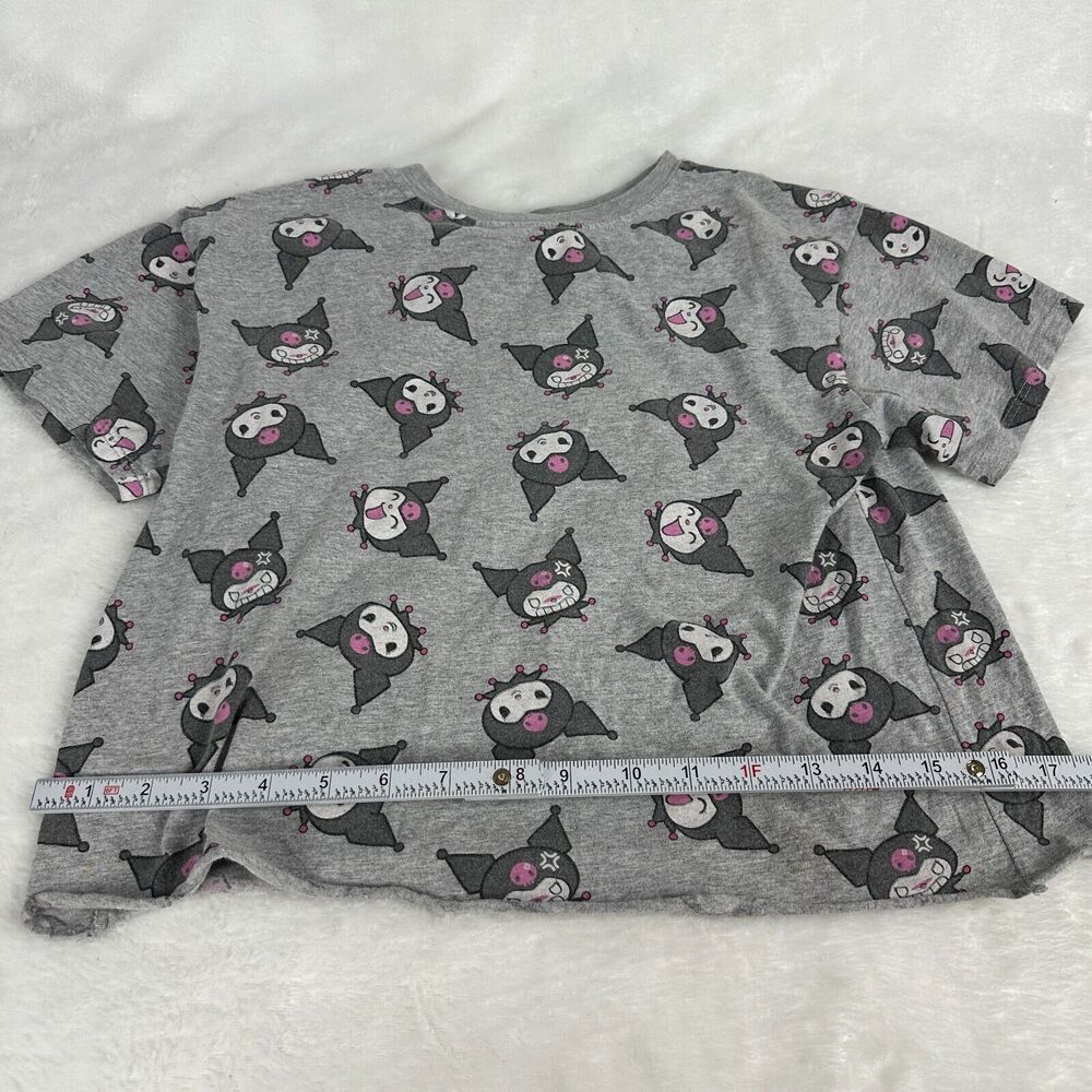 Kuromi By Sanrio Womens Size XS Crop Top Hello Kitty And Friends Gray Allover - Picture 6 of 9